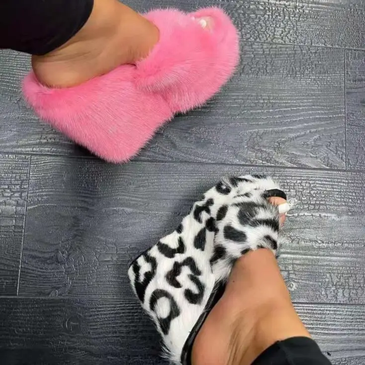 

2022 Autumn New Fur Slippers Flat Wedge Heel Slippers Women High-heeled Furry Drag Fashion Outdoor All-match Shoes Slippers, Colors