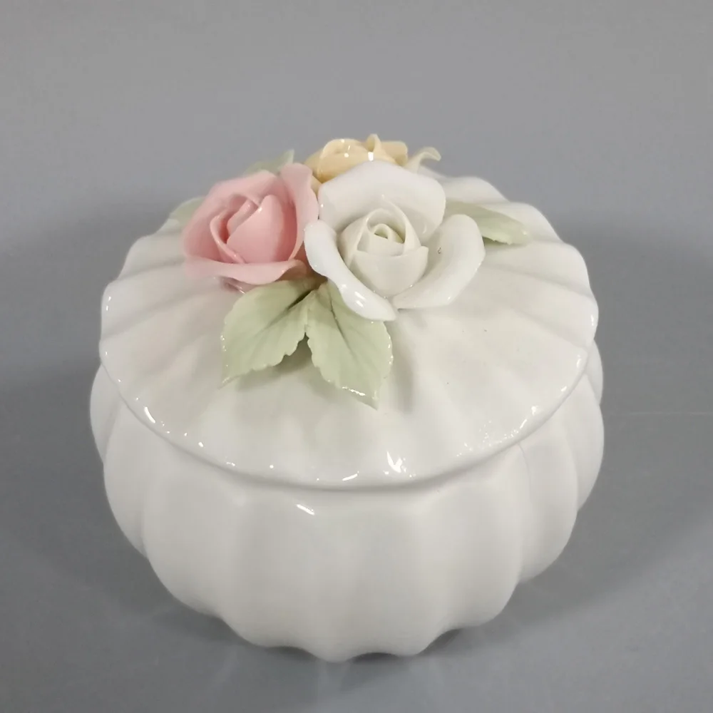 

White Handmade Flower Bird Design Round Ceramic Jewelry Box