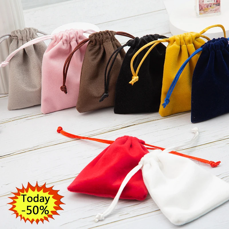 

Custom Logo Black Velvet Pouch Gift Drawstring Bag Packaging Velvet Jewelry Pouch