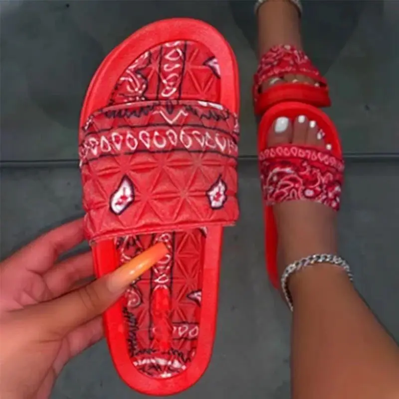 

TG40 Factory sale women shoes 2021 cheap bandana shoes stain beach slippers, Print