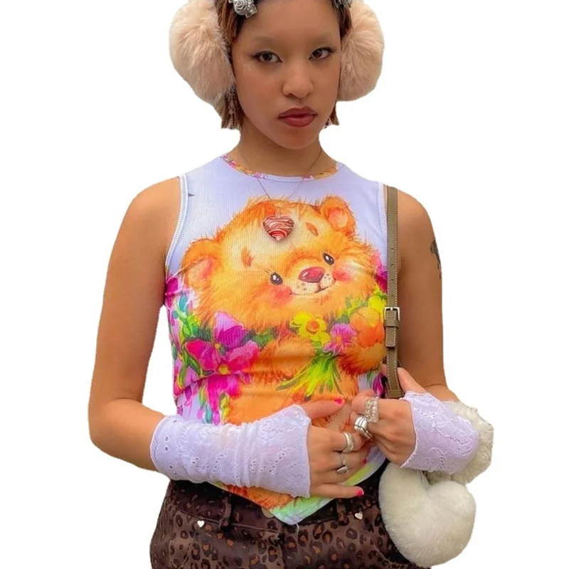 

The new SUMMER 2022 Y2K Bear Print Sleeveless halterneck tank top for ladies is a sexy slim sleeveless top, Picture
