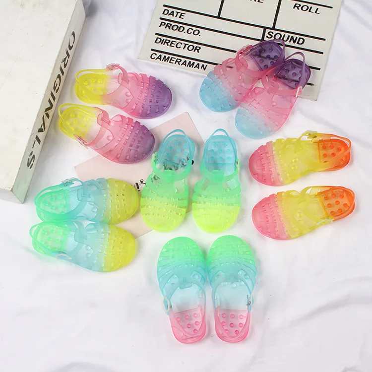 

2022 high quality new children baby mixed color buckle strap baotou bag toed PVC sandals jelly transparent, Photos