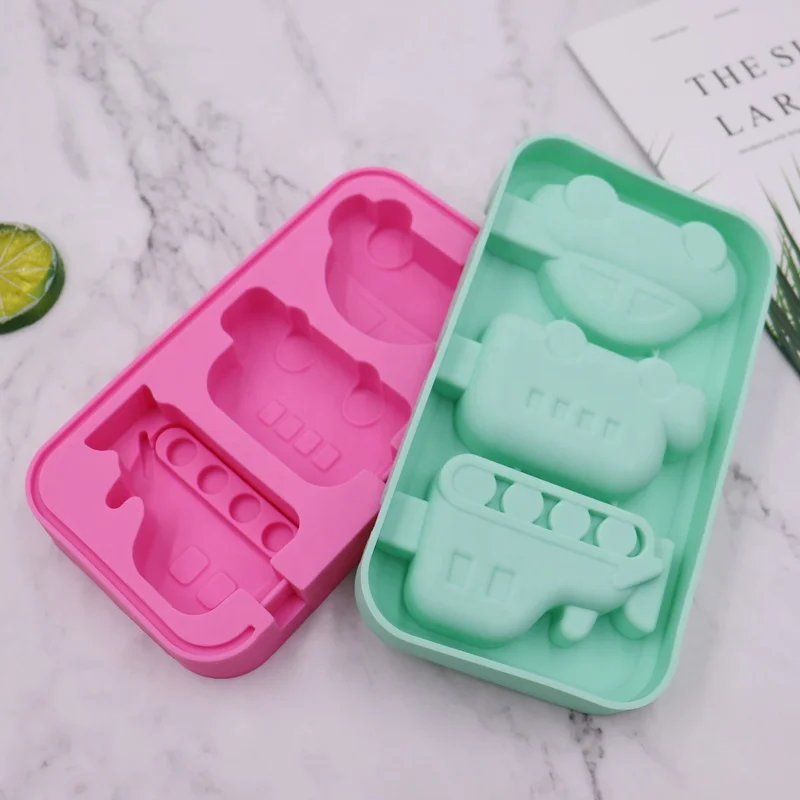 

Vehicles Design Silicone Ice Cream Mold Multi Shape Ice Cream Maker Tools With Cover And Sticks, Purple, green, pink, yellow