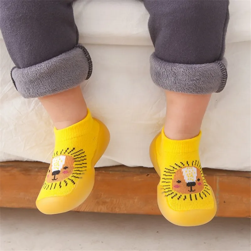 CHOULI Bebé de Dibujos Animados a Prueba de derrape Cuero Suela Zapatos Calcetines de Color Caqui 12cm 