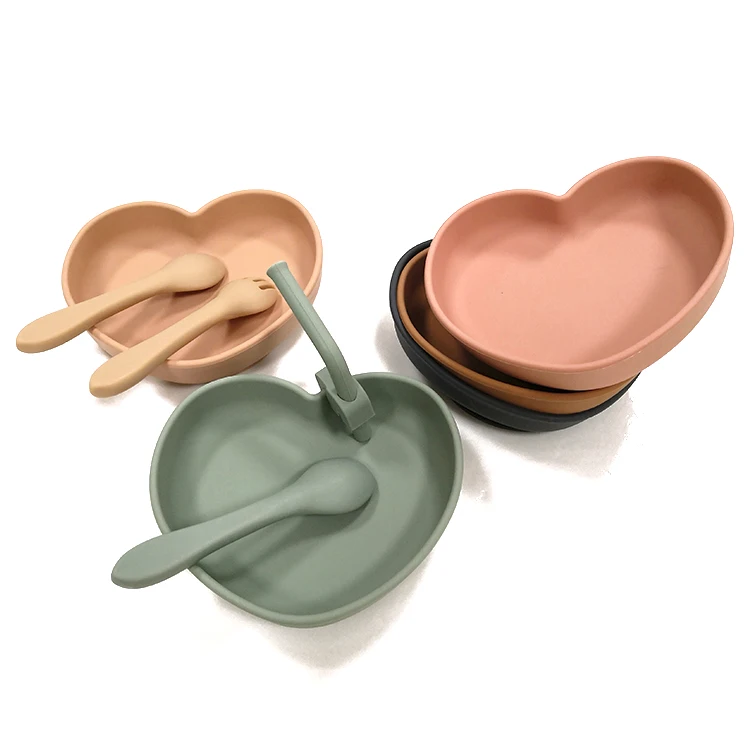 

2021 Uptodate Product Biodegradable Heart Shaped Kitchen Dishes Baby Silicone Fruit Vegetable Salad Suction Plate