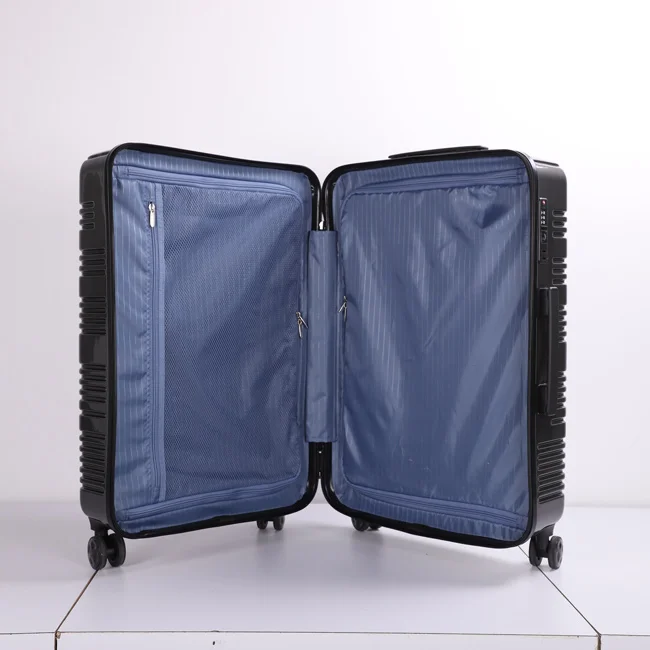 
newcom 2019 new product power bank luggage with TSA lock 