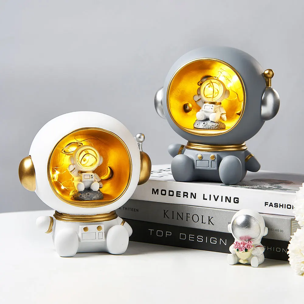 

Astronaut Creative Night Light Resin Decoration Cute Character Model Nordic Home Decor Living Room Study Desk Decoration Gifts