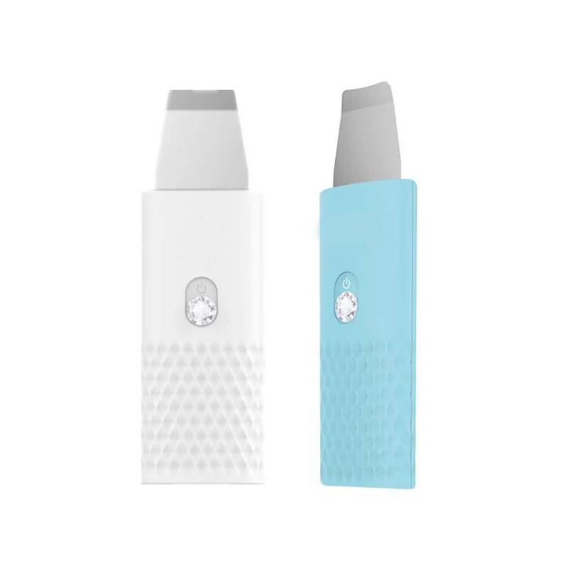 

Lady Use Portable Facial Cleaner Ultrasonic Dead Skin Scrubber For Face