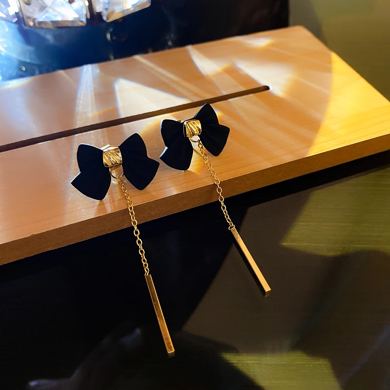 

fashion trendy 2021 metal black bow earring women