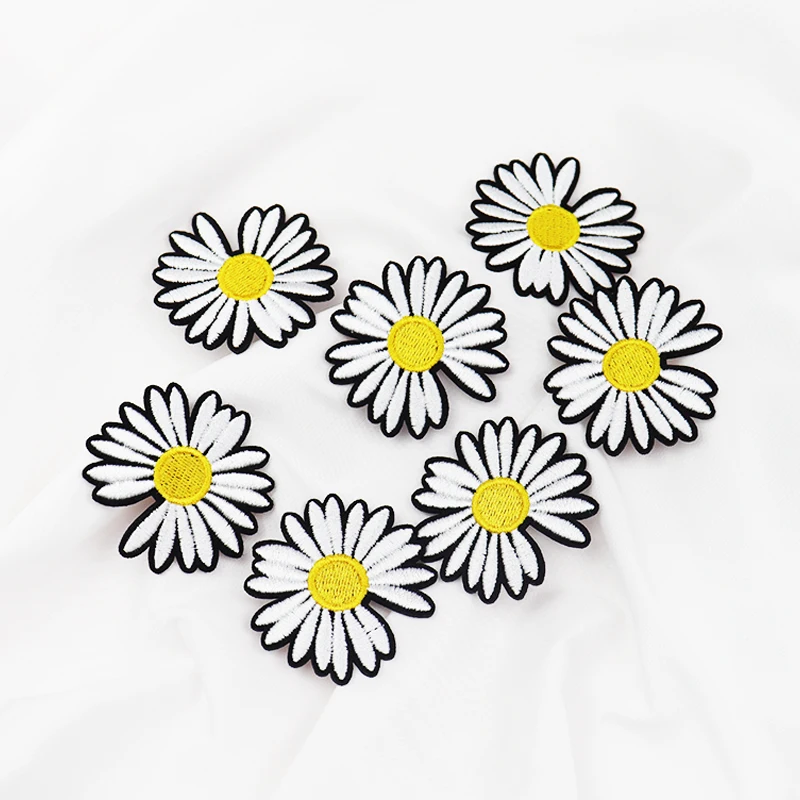 

Iron on custom anime character pattern decoration high quality fashion embroidery patch