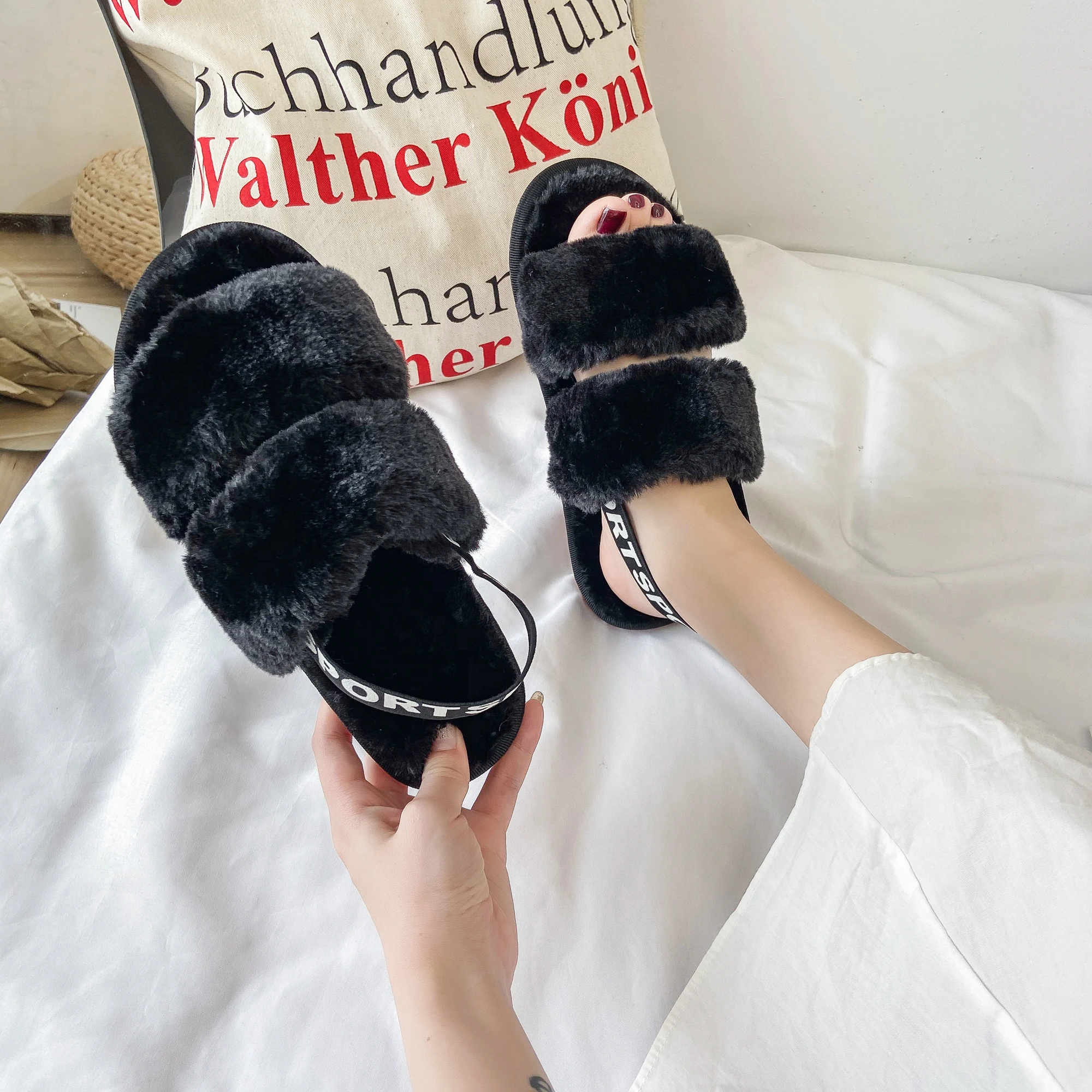 

Fashion New Women faux fur slides Design slides pure Color Soft sandals hot sale ladies Faux Fur Slippers, As picture