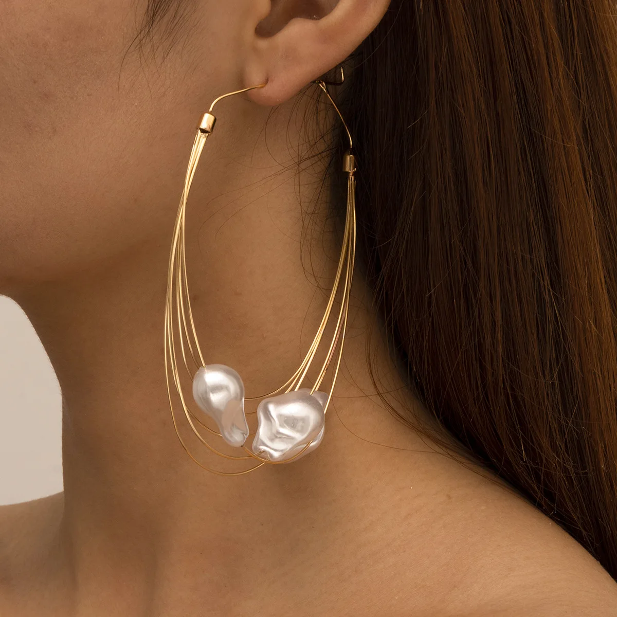 

Pearls Big Hoop Earrings for Women Layered Large Circle Earrings 2021 Fashion Jewelry Trendy Wedding Earrings Korean Girls, Gold, silver