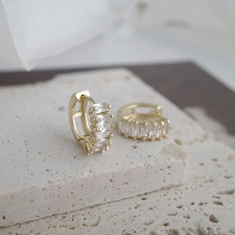 

fashion jewelry trendy crystal gold plated earrings huggies
