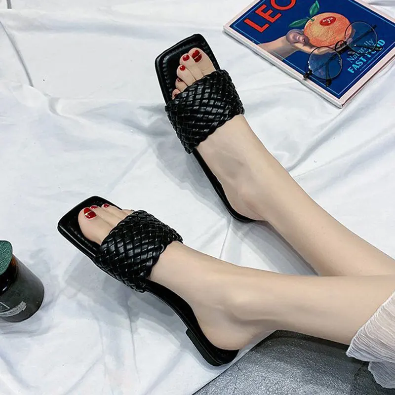 

Customized Non-slip womens flat leather slippers