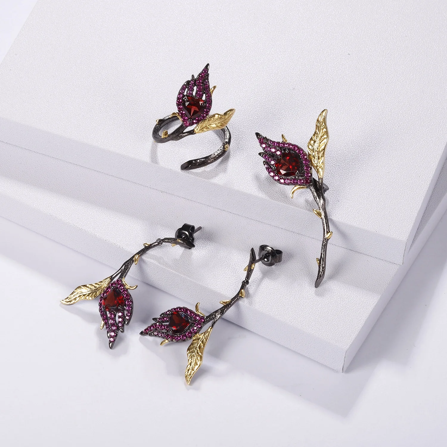 

Abiding Natural Garnet Stone Gold Plated Leaf Fashion 925 Sterling Silver Drop Earrings Ring Pendant Necklace Women Jewelry Sets