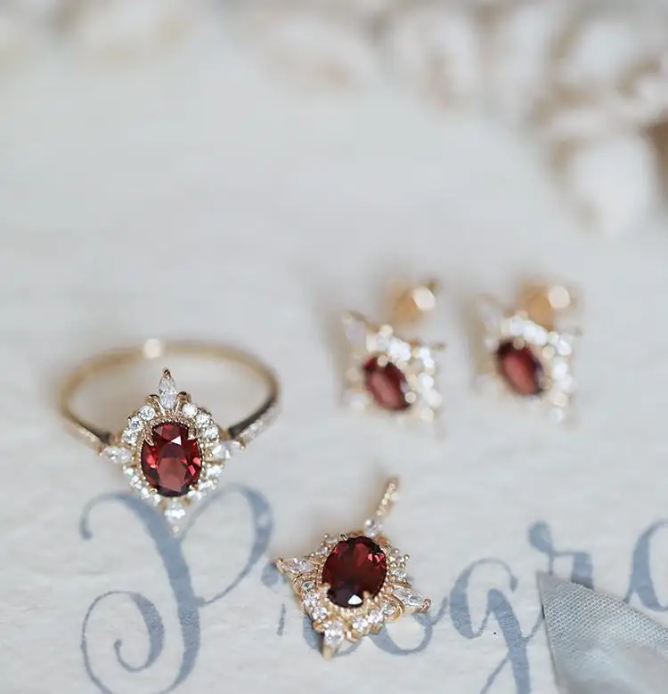 

Latest Fashion Gemstone Golde Plated Sterling Silver Fine Jewelry Rings Natural Stone Garnet Ring