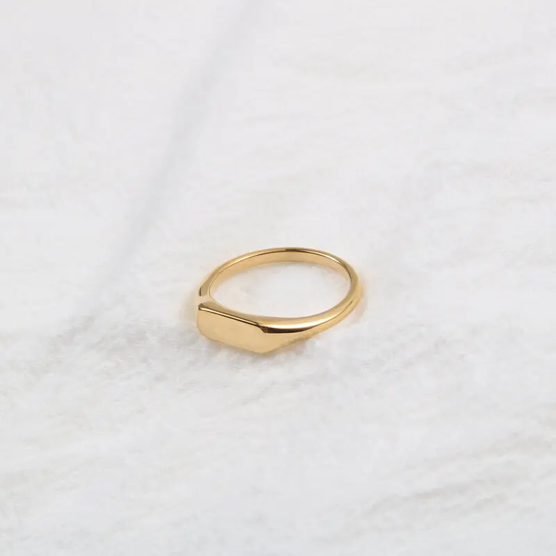 High End 18K Plain Gold Simple D Rings Stainless Steel Trendy Simple Gold Plated Jewelry