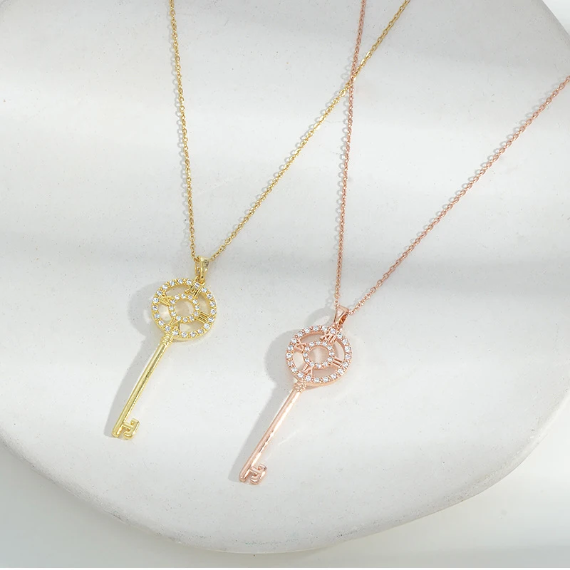 

XL89623 Fashion design gold plated brass zircon women jewellery inlaid diamond key pendant necklace