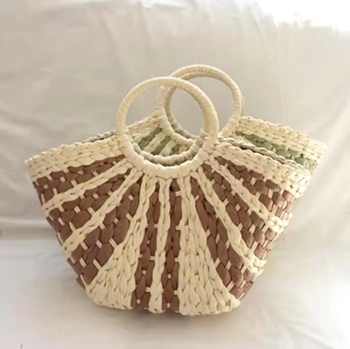 

2021 Straws Rattan Woven Messenger Summer Beach Purse Fashion Trendy Designer Small Round Shoulder Straw Bags for Women