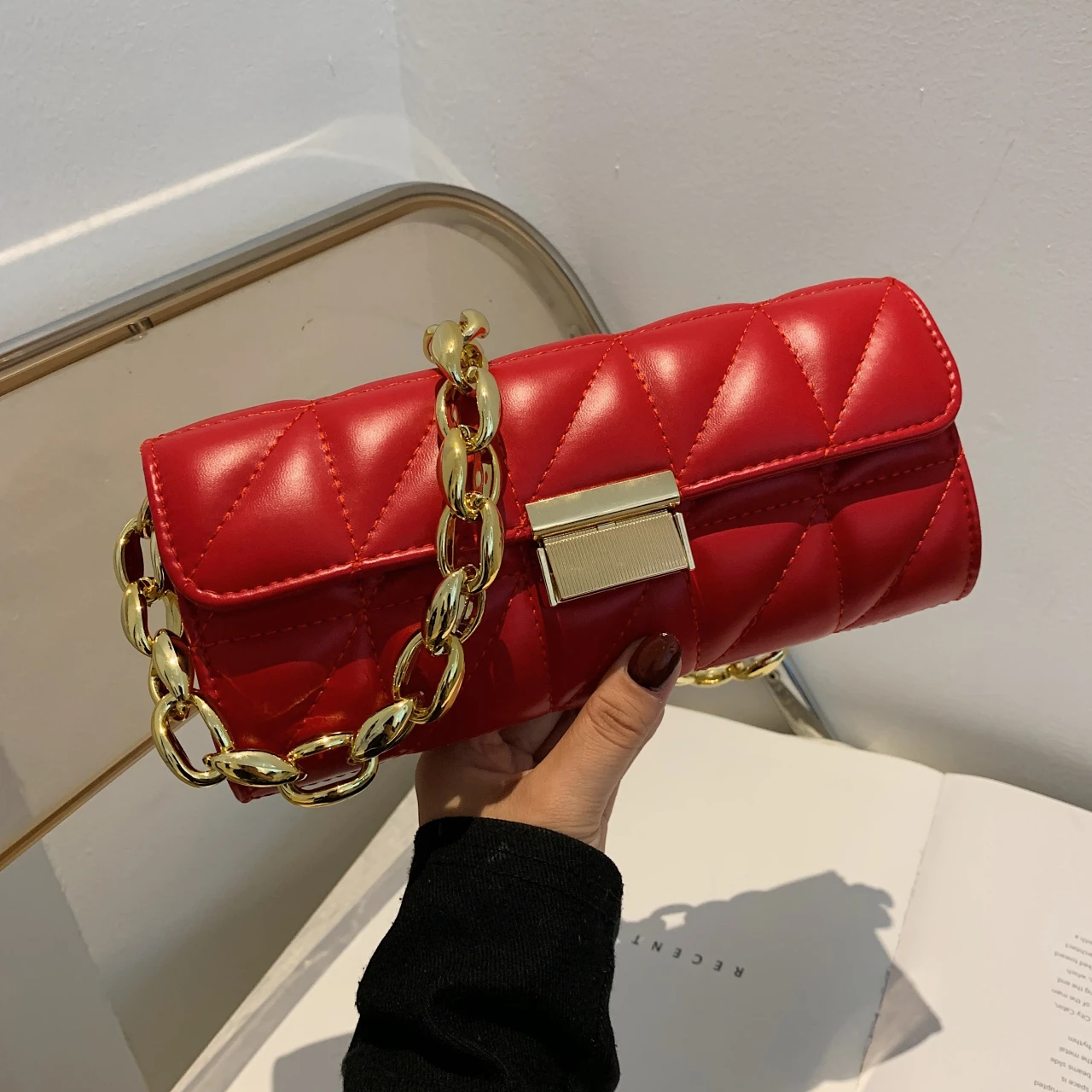 

Quilted Pu Leather Fashion Clutch Bag For Women 2021 Trendy Cute Ladies Fall Handbag, 4 colors