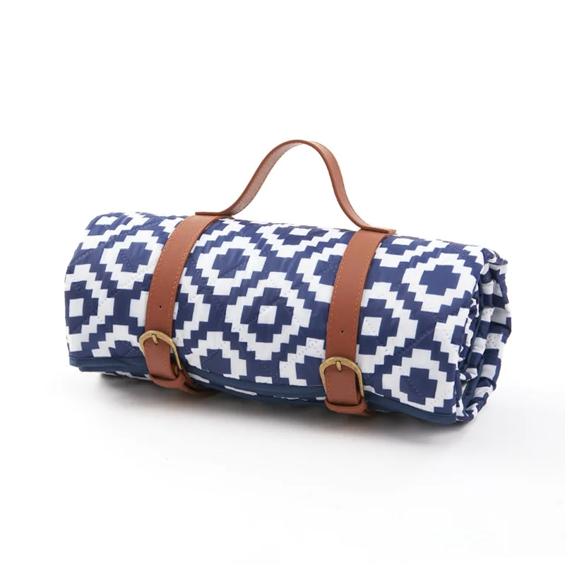 Oversized Outdoor Ultrasonic Picnic Mat Machine Washable Moisture-Proof Camping Mat Available in Stock