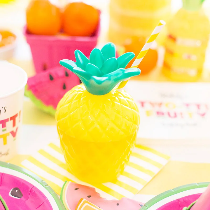 Plastic Tropical Fruit Shape Pineapple Drink Cups With Green Straws