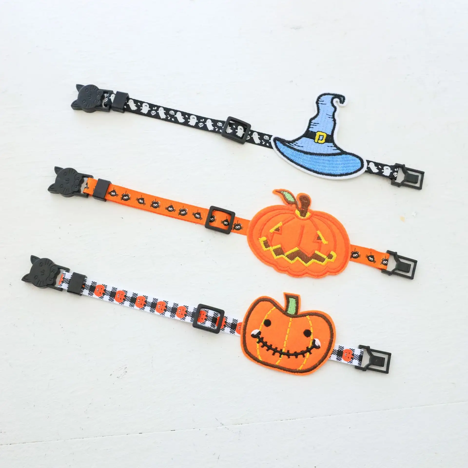 

Halloween pet pumpkin collars for cat and dog parties adorn cute pet safety clasps