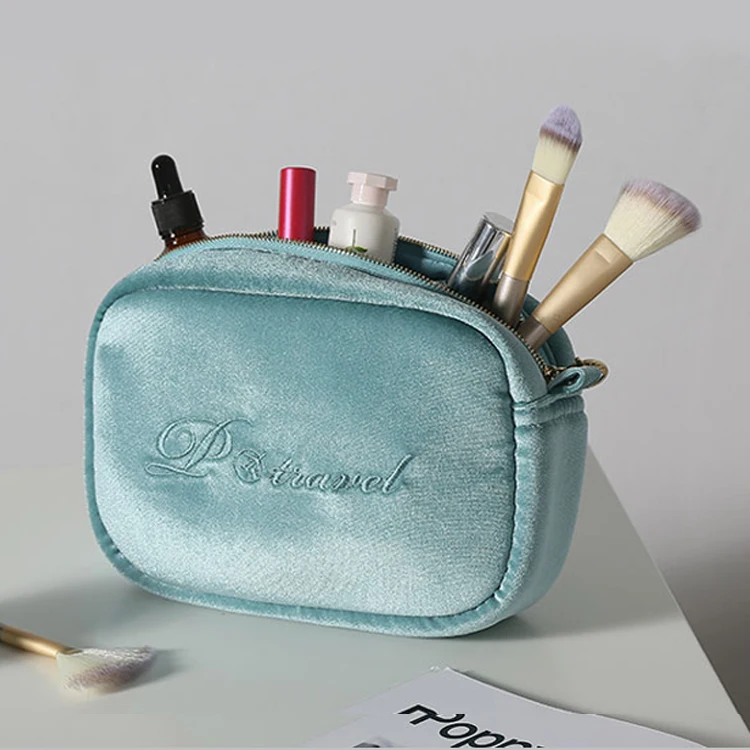 Custom Wholesale Fancy Square Velvet Portable Cosmetic Makeup Bag - Buy ...