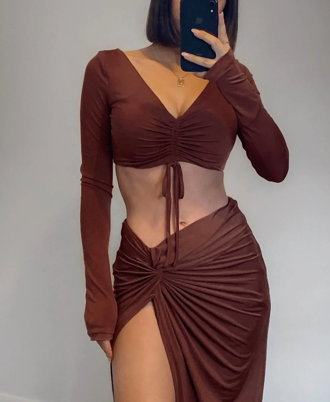 

2021 Hot Girl Summer Style New Arrivals Bodycon Solid Color Pleated Bandage Deep V-Neck Two Piece Skirt Sets