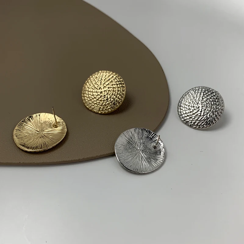 

Vershal C-43 Hot Sale 18k Gold Silver Plated Retro Minimalist Metal Circle Stud Earrings For Women