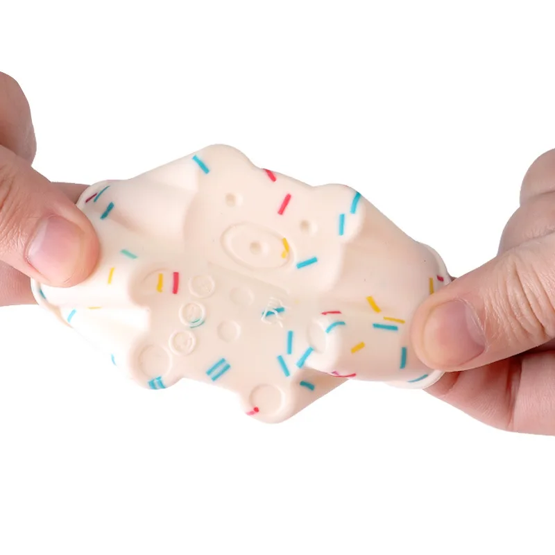 

6 Pack 3 inch Sturdy Reusable Bear Heart Shape Christmas Sprinkle silicone baking cups