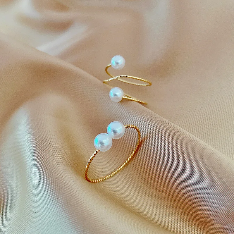 

2021 new fashion simple pearl ring personality design sense temperament all-match open ring female cold wind ring, Picture shows