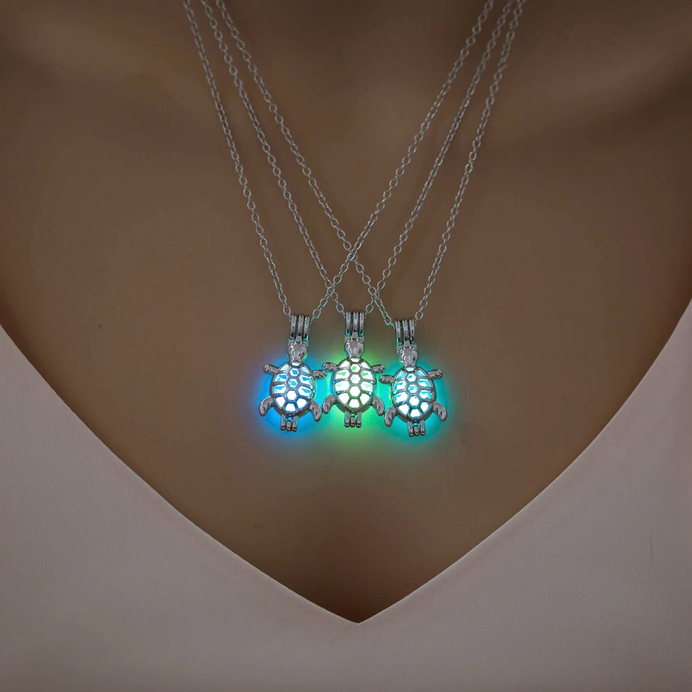 

Glow In The Dark Turtle Necklace For Women Men Fluorescent Luminous Sea Animal Tortoise Jewelry Pendant Halloween Gift