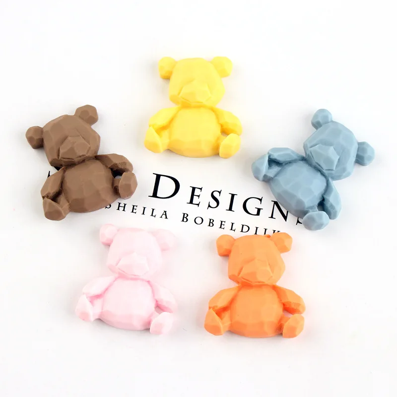 

good quality lovely matte colored faceted bear design flatback resin animal charms for keychain keyring