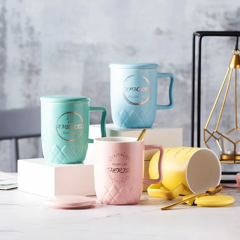 

Custom gold printing ceramic coffee mugs with spoon, Pink, blue, green, yellow