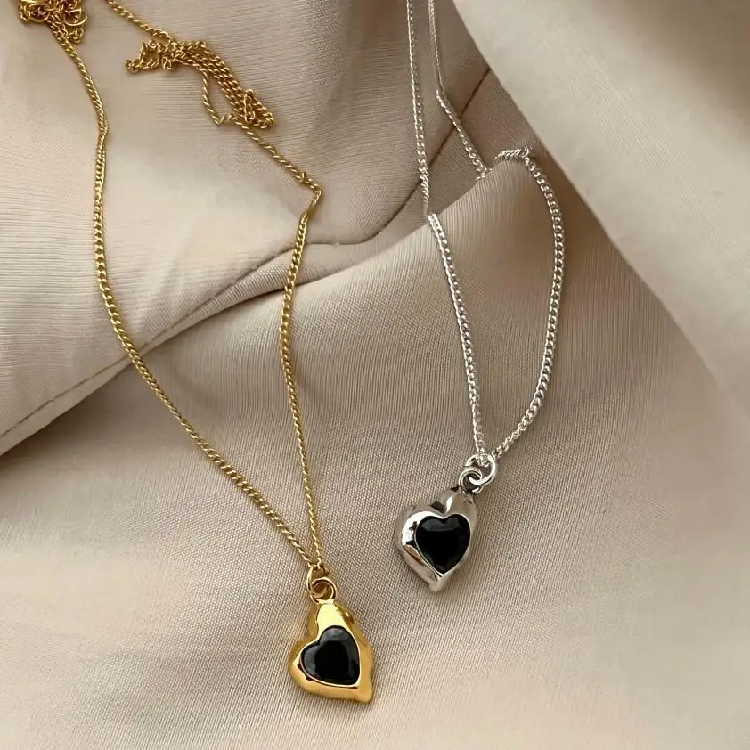 

VIANRLA 925 sterling silver black heart pendant necklace 18k gold heart necklace