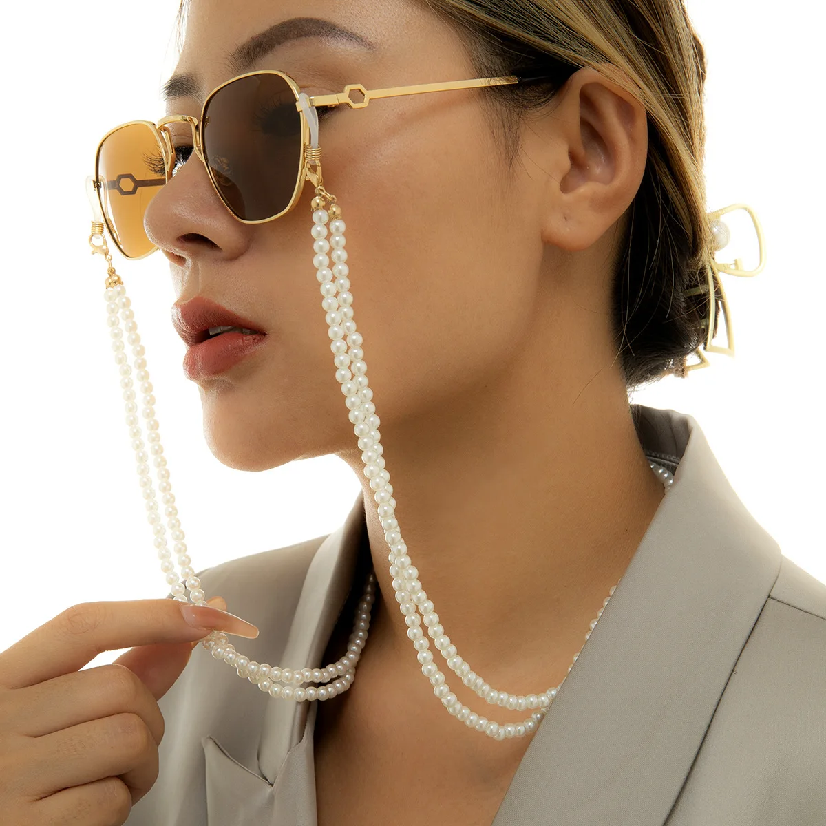 

Business Gold Plated Metal Chain Beads Pearls Eye Glasses Strap Face Mask Multi Layer Lanyard Sunglasses Chain Eyeglasses Holder