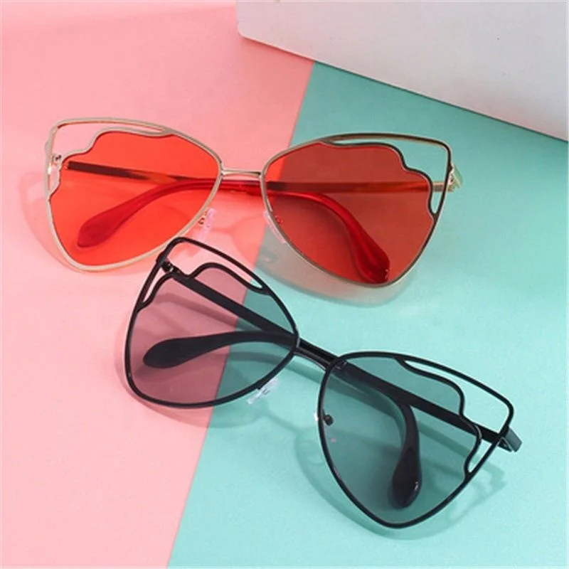 

Trendy Fashion Sunglasses Newest Square Women Sun Glasses in Stock, 6 colors