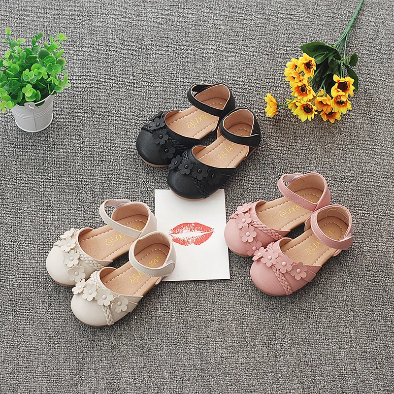 

2020 New Sandals Flower Weave Children Princess Shoes Sweet Soft Soles Leather Shoes