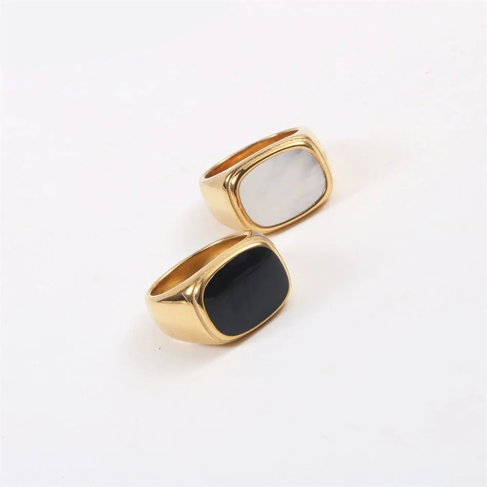 

Simple 316L Stainless Steel 18K Gold Plated 10*14mm White Shell Rectangle Finger Ring Black Enamel Band Rings Jewelry