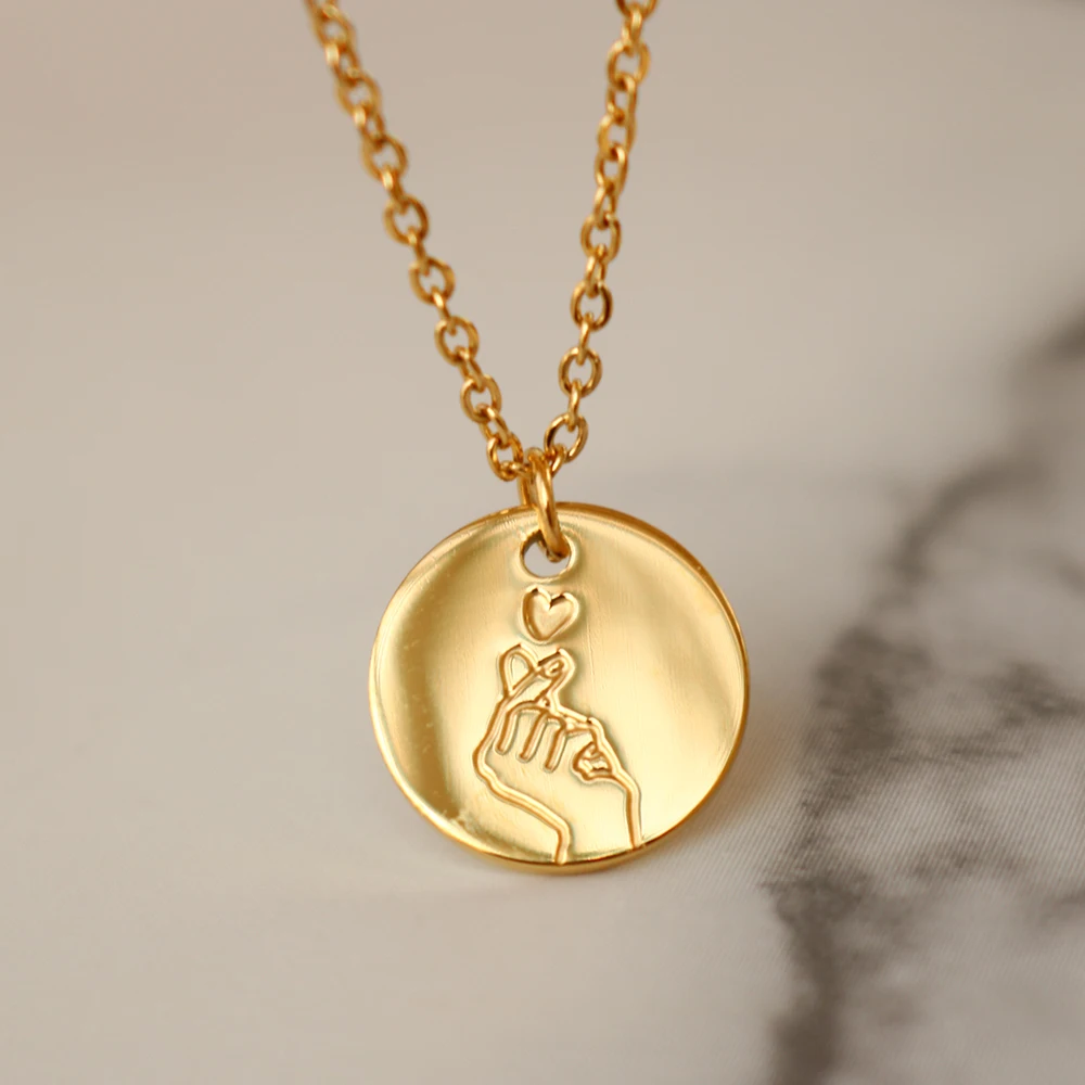 

Personalized Jewellery Sign Language Necklace 18K Gold Plated Minimalist Women Love Heart Jewelry Hand Gestures Necklace