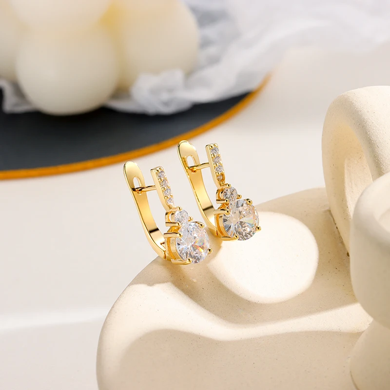 

New Design Fashion Gold Plated Jewelry Zircon Earrings Clip On Dainty Earrings For Women, Gold color