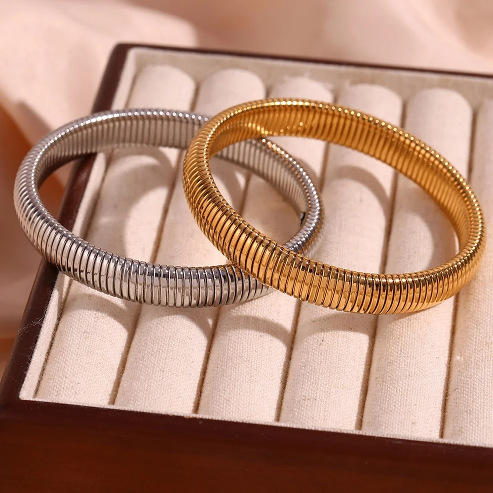 

Chunky Snake Chain Bangle 18k Gold Plated Stainless Steel Jewelry Gold Plated Bangles For Women