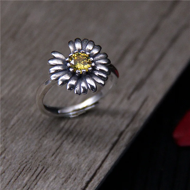 

Daisy Open Ring for Women Sterling Silver S925 Thai Silver Vintage Inlaid Yellow Zircon Flower Shape Female Ring Jewelry
