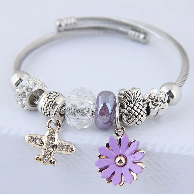 

2021 Top Selling Daisy Charm Bracelet For Women Accept Small Order Cheap Stainless Steel Jewelry Adjust Size Bangle Bracelet