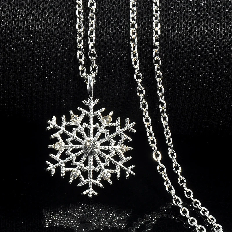 

New Trend 2020 Men Women Zircon Flower Silver Color Christmas Necklaces Charms Crystal Snowflake Pendants Jewelry Gifts