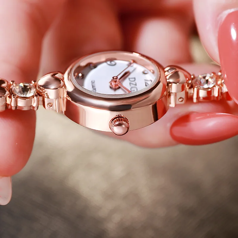 

INS Thin Strap silver heart-shaped bracelet watch women diamond strap quart custom watch