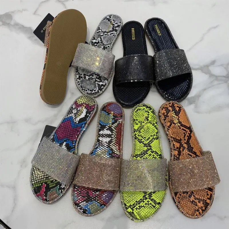 

2021 Summer hot sale high quality rhinestone printing europe american women chic leisure flat slippers plus size, Picture color