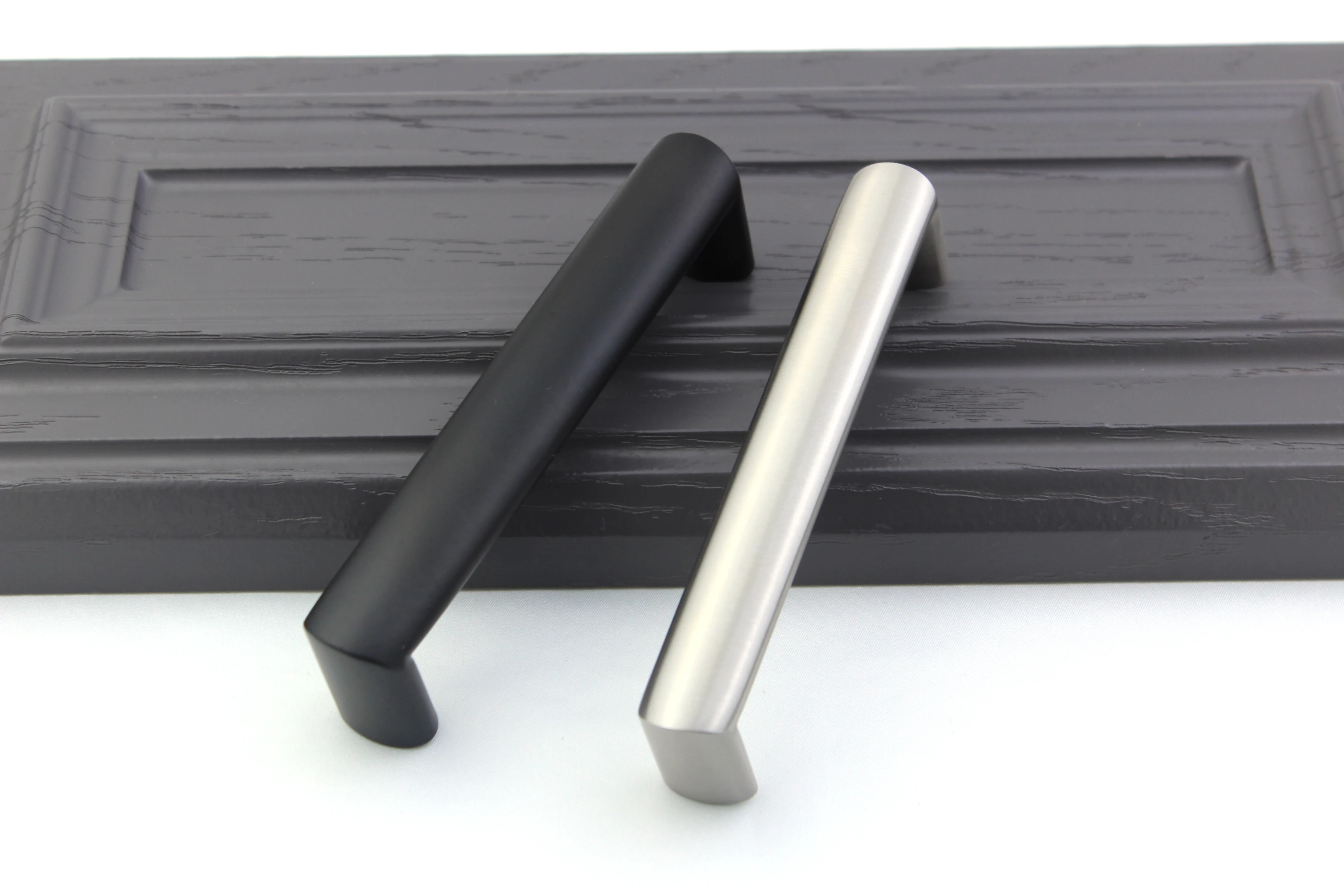 Elegant looking door handle  custom logo stainless steel cabinet pull handle