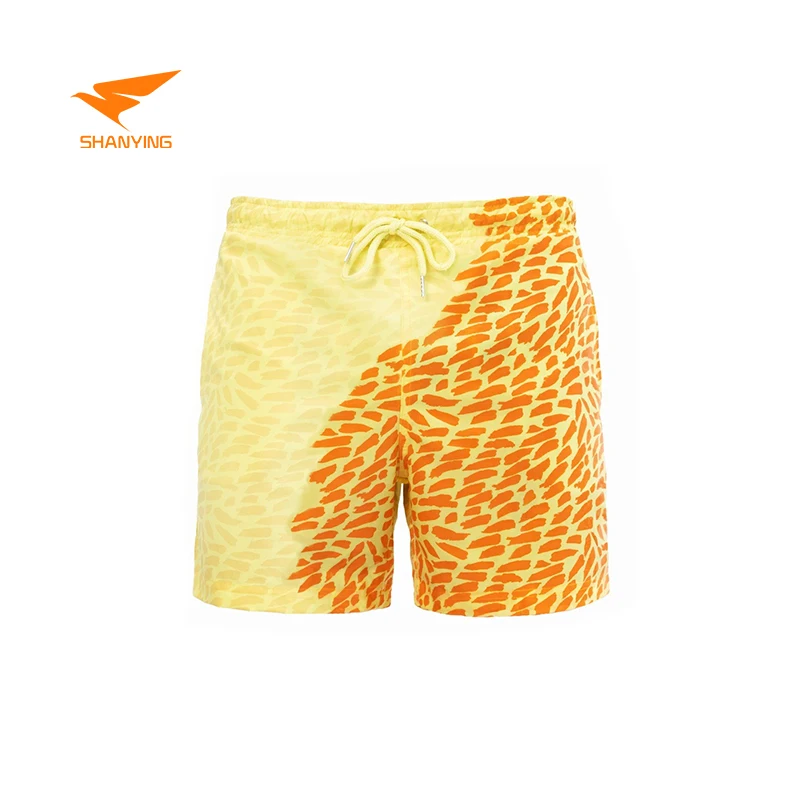 

Men Female Color Changing Shorts Magical Change Discoloration Shorts Swimming Pants Quick Dry Beach Trunks Shorts